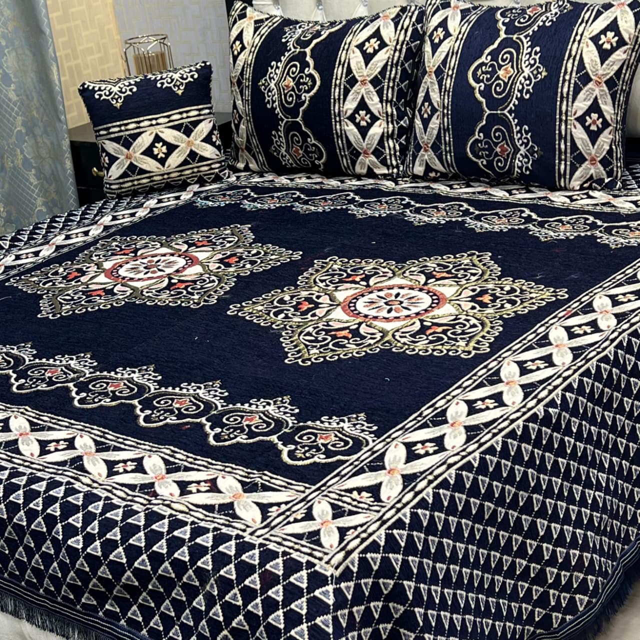 4Pc Velvet Jaquard Bedsheet