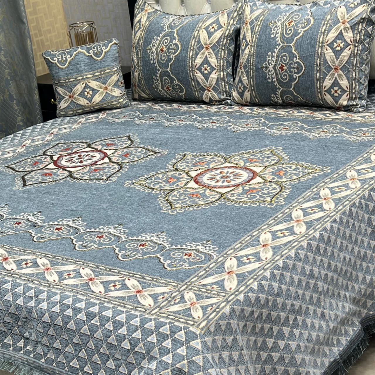 4Pc Velvet Jaquard Bedsheet