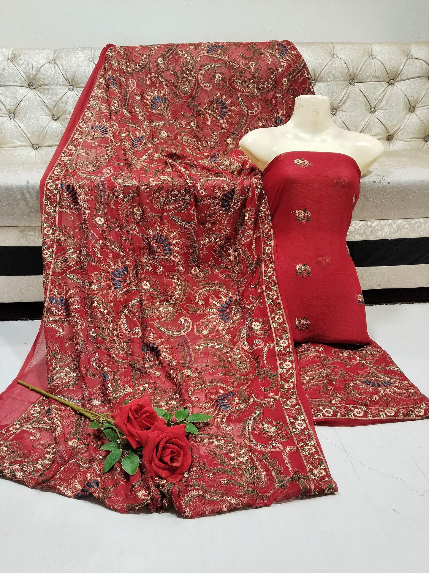 Kuch khas brand Bareze style embroidery